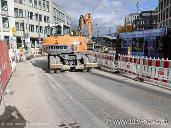 Baggerfahrer reißt Straßenbahn-Fahrleitung ab