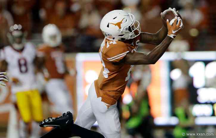 Texas receiver Joshua Moore enters transfer portal