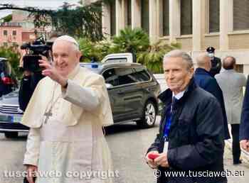 Joppolo incontra papa Francesco e la sua opera "Fratellanza universale" verrà istallata al Gemelli - Tuscia Web