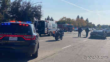 Police investigating car crash involving students in front of Clovis High School