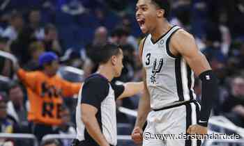 San Antonio Spurs siegen ohne Pöltl in Orlando 102:89 - DER STANDARD