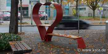 Euskirchen: Neue Leseinsel mit Bücherschrank an viel befahrener Straße - Kölner Stadt-Anzeiger