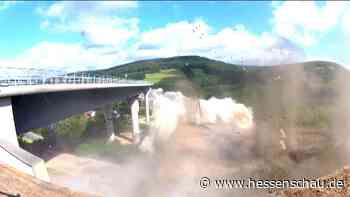 Sprengung Sinntalbrücke Fulda - Video: | hessenschau.de | Panorama - hessenschau.de