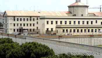 Mafia, l'allarme della Dda Bari: "Il carcere non ostacola più i boss, entrano troppi cellulari " - La Repubblica