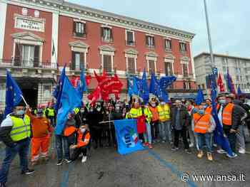 Lavoro: protesta netturbini anche a Bari,'rinnovo contratto' - Agenzia ANSA