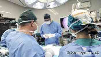 Bari, rimosso tumore dell'utero da 20 chili al Policlinico: "Non sottovalutare anomalie e visite periodiche" - La Repubblica