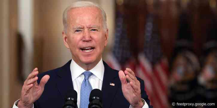 Biden met with CEOs of major retailers and shipping companies to address supply chain issues, a new report says