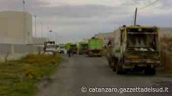 Crotone, Ponticelli riduce i conferimenti. C’è il rischio dei rifiuti lasciati in strada - Gazzetta del Sud - Edizione Catanzaro, Crotone, Vibo