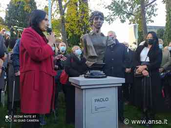 A Prato inaugurato monumento a Paolo Rossi - Agenzia ANSA