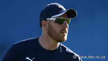 Yorkshire suspend head coach Gale