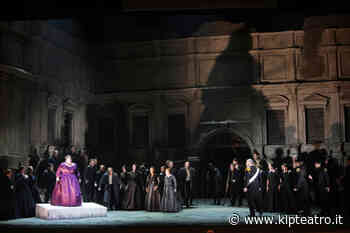 Per la Norma di Berloffa un Ottocento un po’ stridente - Krapp's Last Post | Teatro tra le nuvole