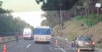 Se baja a realizar sus necesidades en la México-Cuernavaca y un auto lo atropella - Diario de Morelos