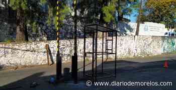 Divide a vecinos instalación de reja y pluma en Jardines de Cuernavaca - Diario de Morelos