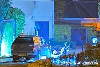 Motorrijder in levensgevaar na frontale aanrijding met personenwagen