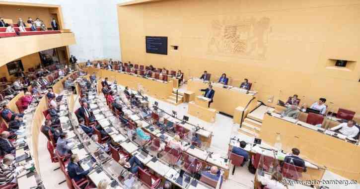 Aigner: 3G-Regel und Maskenpflicht im Landtags-Plenum