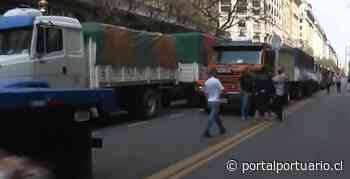 Transportistas portuarios realizan bloqueos en Buenos Aires en reclamo de mejores tarifas - PortalPortuario