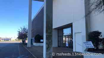 Mix-up at Military Circle clinic leaves more than 100 people without COVID-19 vaccine, booster shot