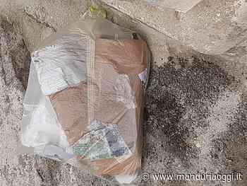 MANDURIA - Manduria Migliore e Federcivica sui cumuli di rifiuti per le strade: «Amministrazione, un rifiuto vi seppellirà» - ManduriaOggi