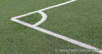 Auf den Rasenplätzen in Bamberg kann der Ball wieder rollen.