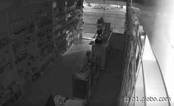 Câmera de segurança flagra furto a farmácia em Pilar do Sul; vídeo - G1