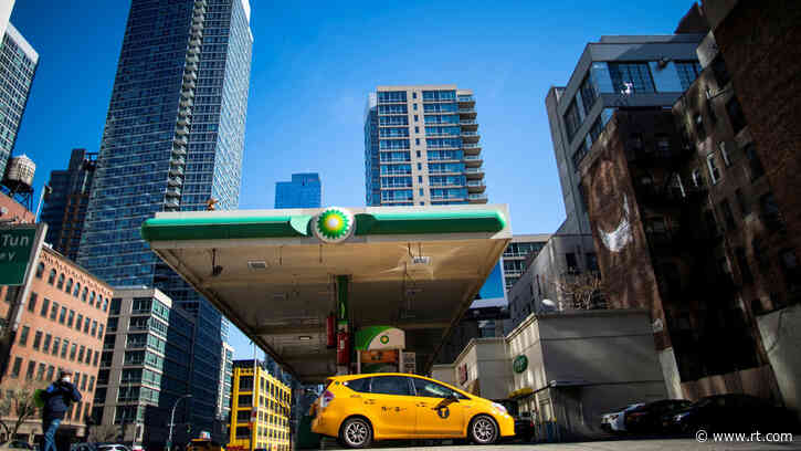 US consumers face highest inflation since 1990