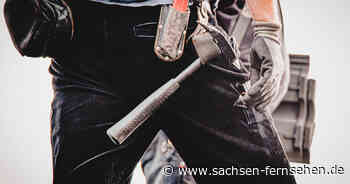 Lohn-Plus für Dachdecker in Dresden | SACHSEN FERNSEHEN - SACHSEN FERNSEHEN