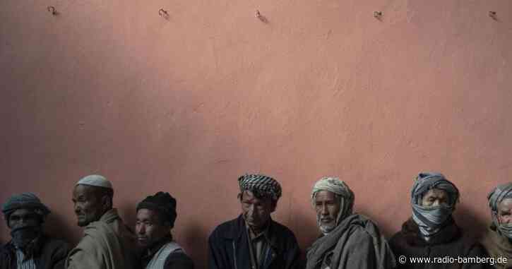 Tausende Afghanen fliehen täglich in den Iran