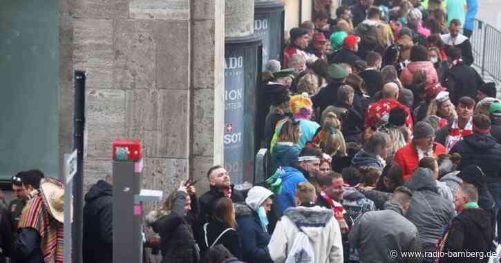 Großer Andrang in Köln zum Karnevalsauftakt
