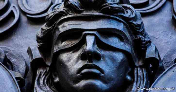 Prozess um Zwangsprostitution: Angeklagter schweigt