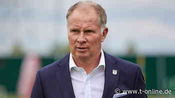 FC Augsburg: Manager Stefan Reuter hat Corona - t-online.de