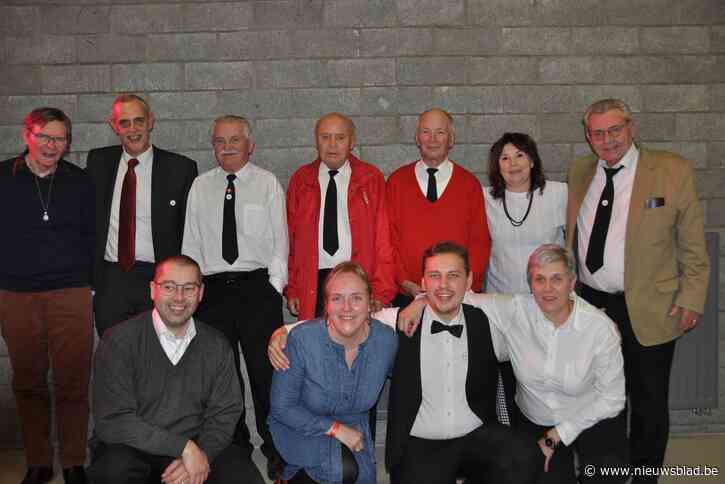Harmonie Vooruit huldigt jubilarissen