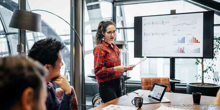 4 ways to be an inspiring leader without being overbearing