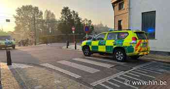Aanrijding met trein veroorzaakt stevige verkeershinder in Hemiksem: vervangbussen ingezet tussen Puurs en Antwerpen-Berchem - Het Laatste Nieuws