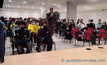 Musacchio all'Industriale di Termoli per parlare di Mafia: "Ragazzi commossi dalla storia di Falcone e Morvillo" - Il Quotidiano del Molse