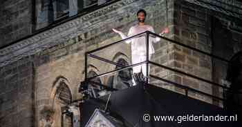 Speelt Erik Hagelstein de rol van Jezus van Nazareth? - De Gelderlander
