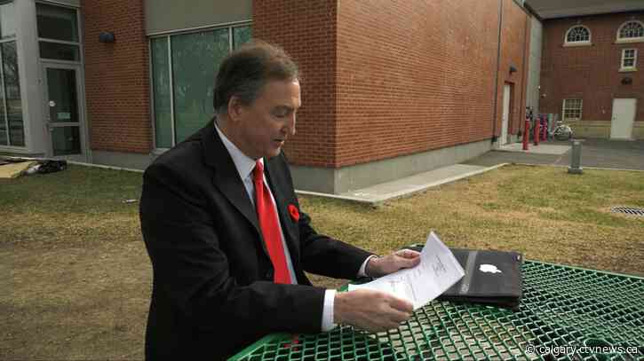 'I knew I was in trouble': Blairmore man facing health concerns after receiving premature COVID-19 booster shot