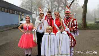 Karneval in Rathenow: RCC-Präsident Lienig dankt Querdenkern und Impfgegnern - moz.de