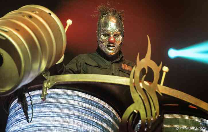 Slipknot’s Clown tears bicep tendon, forced to miss show