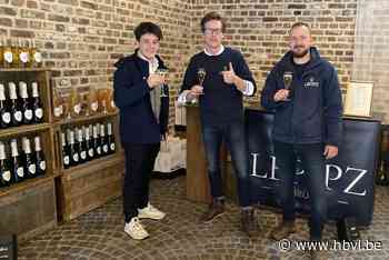 Truienaars stellen schuimwijn van oude appelrassen voor (Borgloon) - Het Belang van Limburg Mobile - Het Belang van Limburg