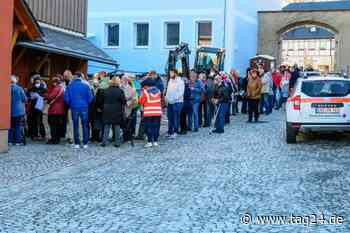 Impf-Chaos im Chemnitzer Raum! Menschen müssen stundenlang auf Corona-Impfung warten - TAG24