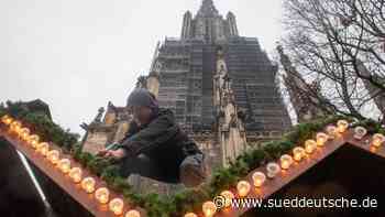 Aufbau des Ulmer Weihnachtsmarkts beginnt - Süddeutsche Zeitung - SZ.de
