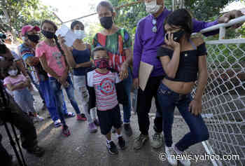 Venezuelans crossing into Colombia for coronavirus vaccines - Yahoo News