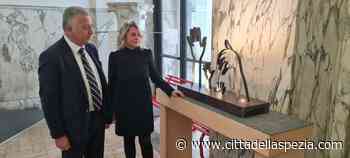 L’opera uMani esposta a Palazzo civico - CittaDellaSpezia