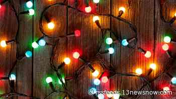 MAP: Holiday decorations light up across Hampton Roads