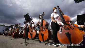 Venezuelan musicians pursue world's largest orchestra record | Arts & Entertainment | gazettextra.com - Gazettextra
