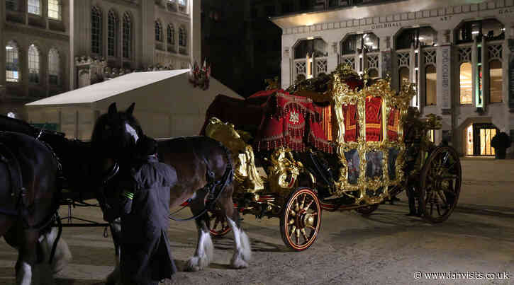 An overnight rehersal for the Lord Mayor’s Show