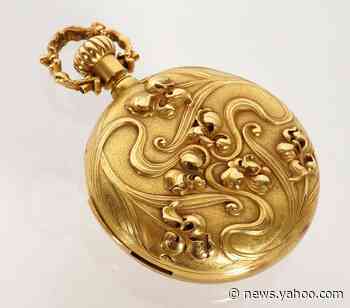 Hearst pocket watch highlights auction of items from the late Arnold H. Crane - Yahoo News