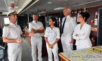 „Traumschiff“-Starbesatzung: Silbereisen holt DIESEN Comedian an Bord - TV Digital