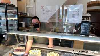 Essen und Backen: Wie mit Blüten und Fondant in Strausberg aus Torten Kunstwerke werden - moz.de