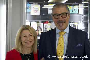 Cash Converters team receive lifetime achievement award - St Helens Star